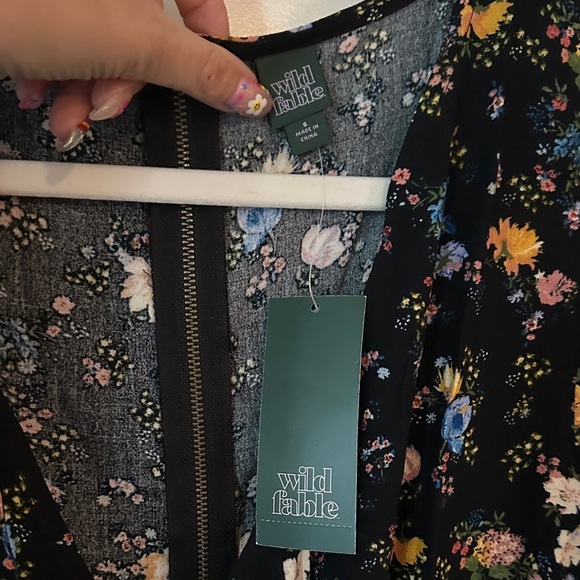 WILD FABLE | Black Floral Short Sleeve Rayon Jumpsuit - Picture 3 of 12